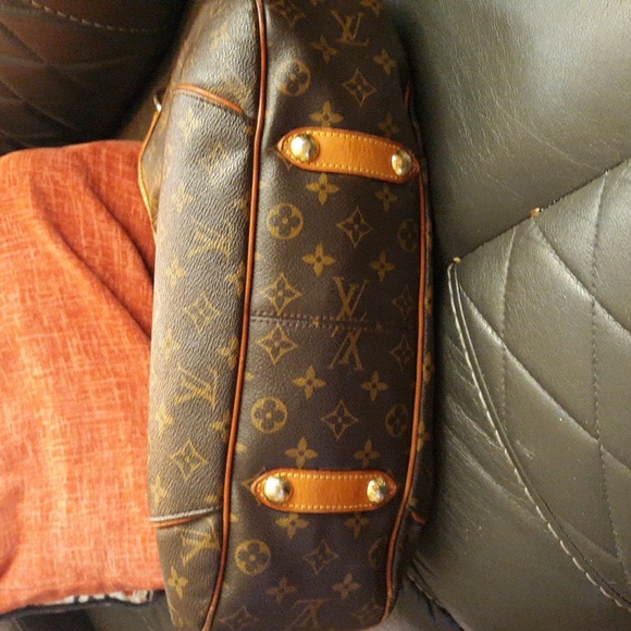 Louis Vuitton purse - Picture 2 of 7